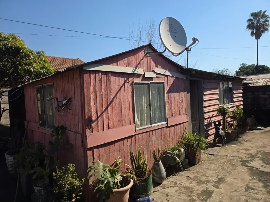 5 Bedroom Property for Sale in Oos Einde North West